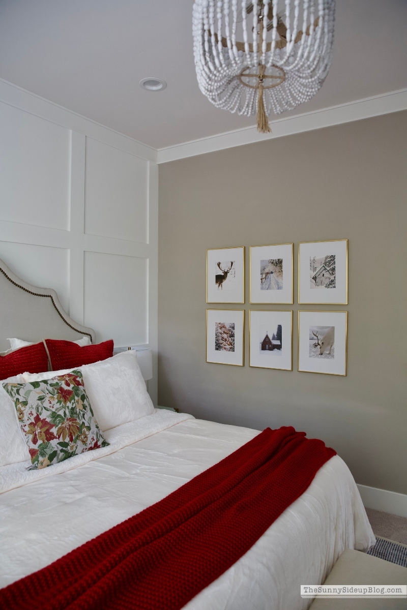 Christmas Bedroom (Sunny Lifestyles)