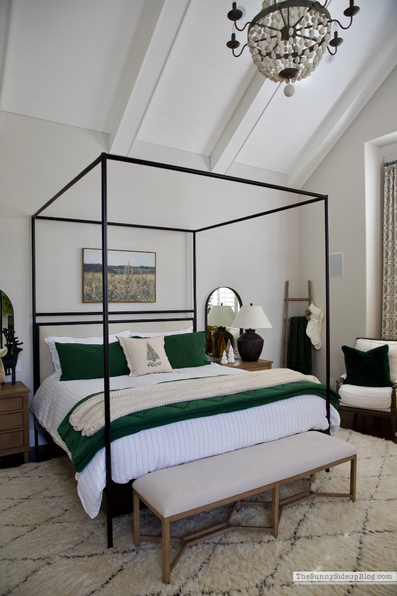Christmas Bedroom (Sunny Lifestyles)
