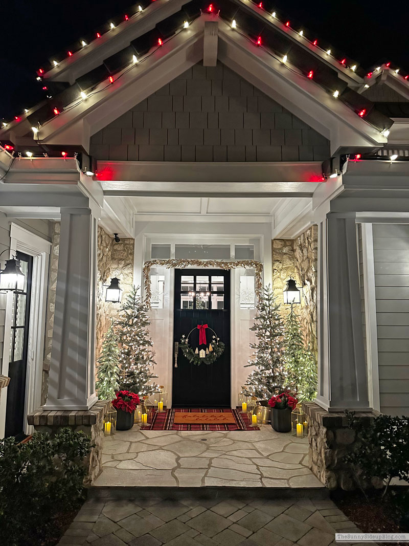 Christmas Porch (Sunny Lifestyles)