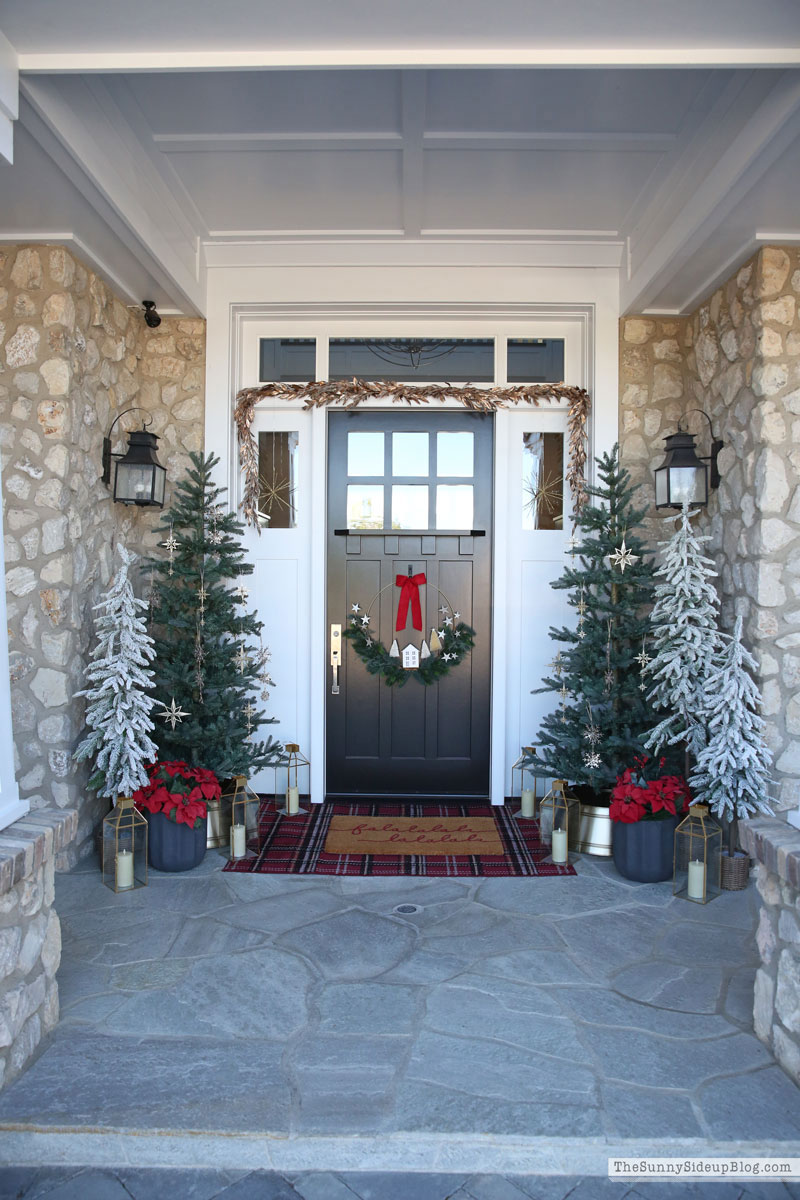Christmas Porch (Sunny Lifestyles)