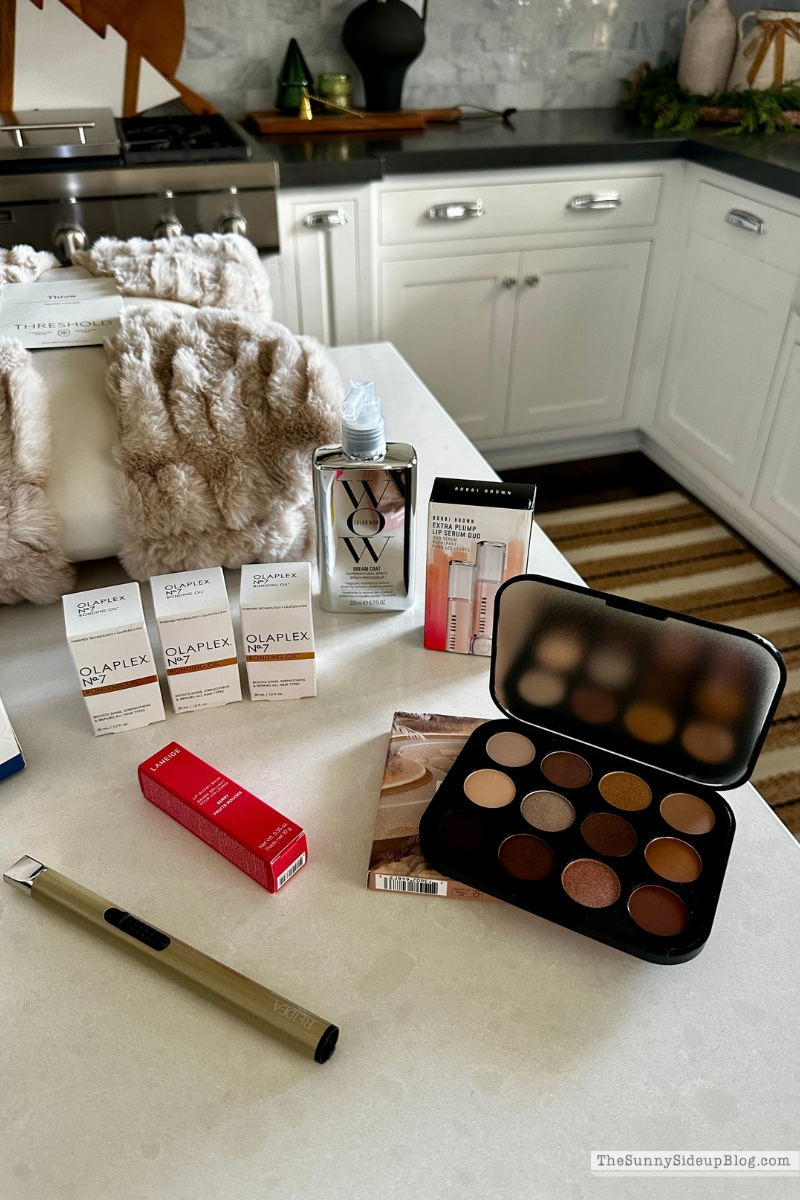 Gift Ideas (Sunny Lifestyles)