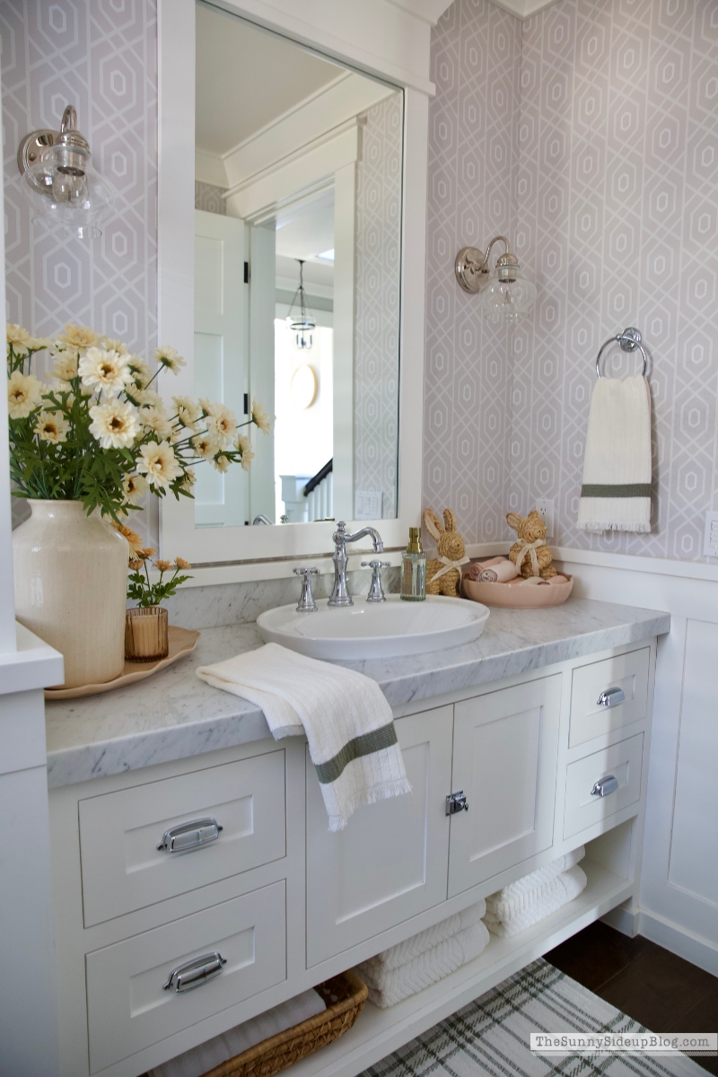 Spring Powder Bathroom (Sunny Lifestyles)