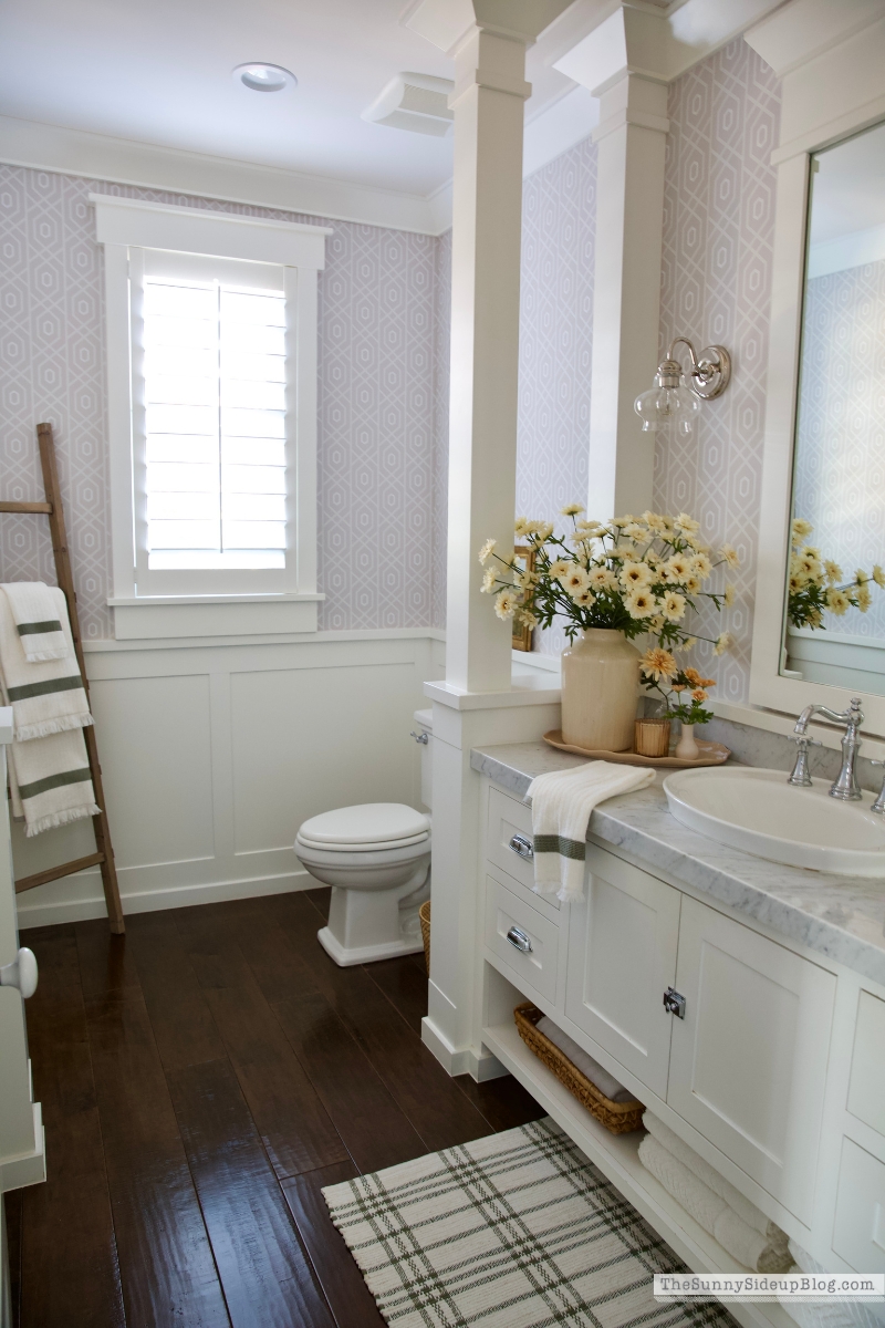 Spring Powder Bathroom (Sunny Lifestyles)