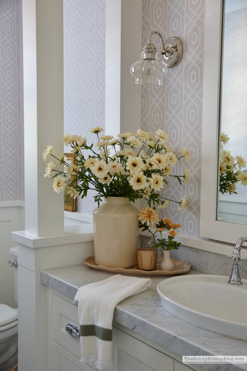 Spring Powder Bathroom (Sunny Lifestyles)