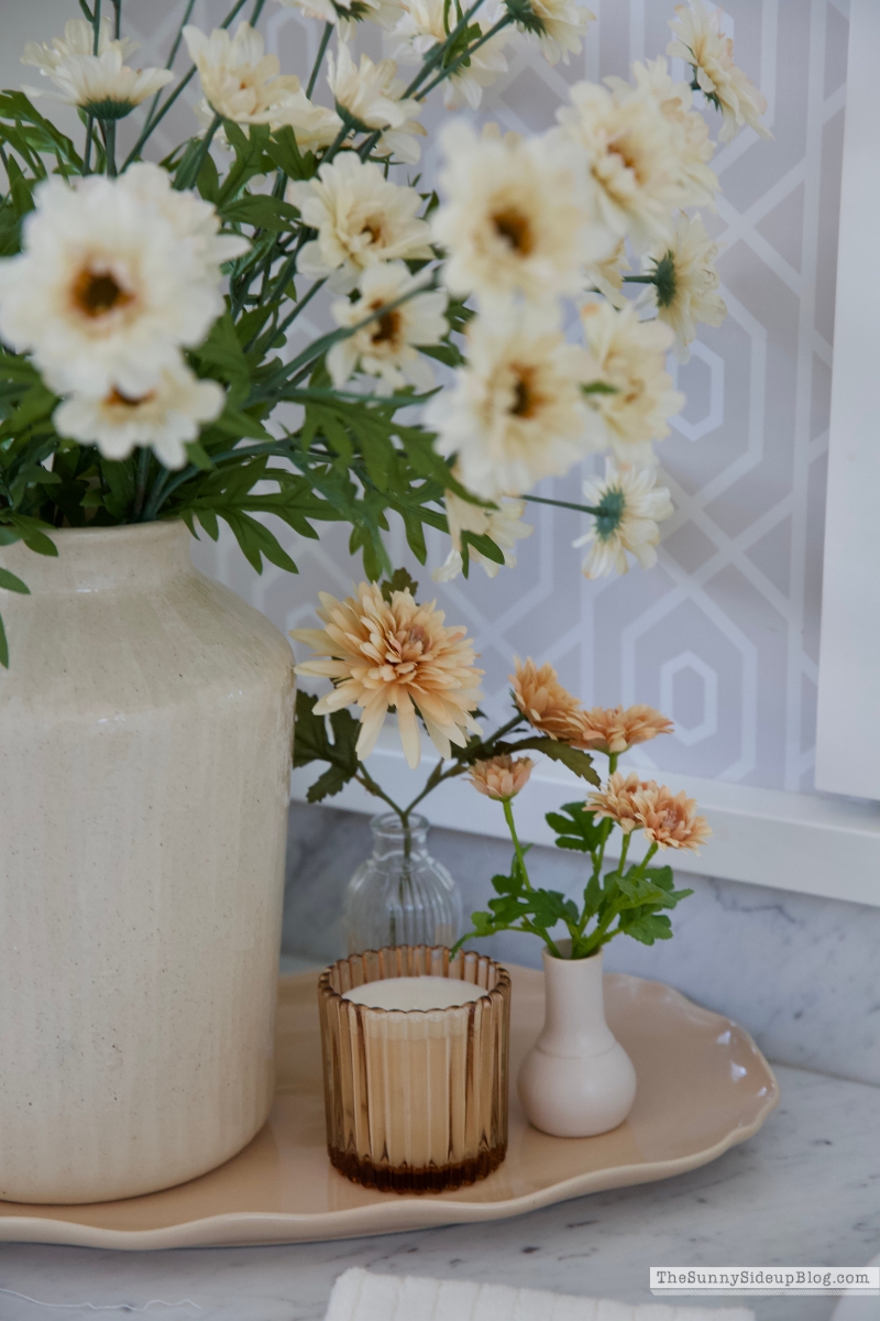 Spring Powder Bathroom (Sunny Lifestyles)