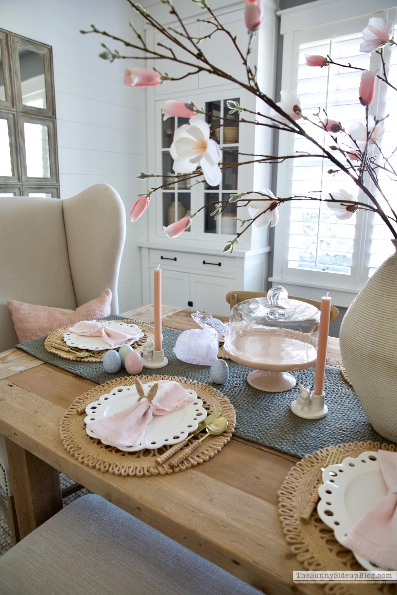 Easter Table (Sunny Lifestyles)