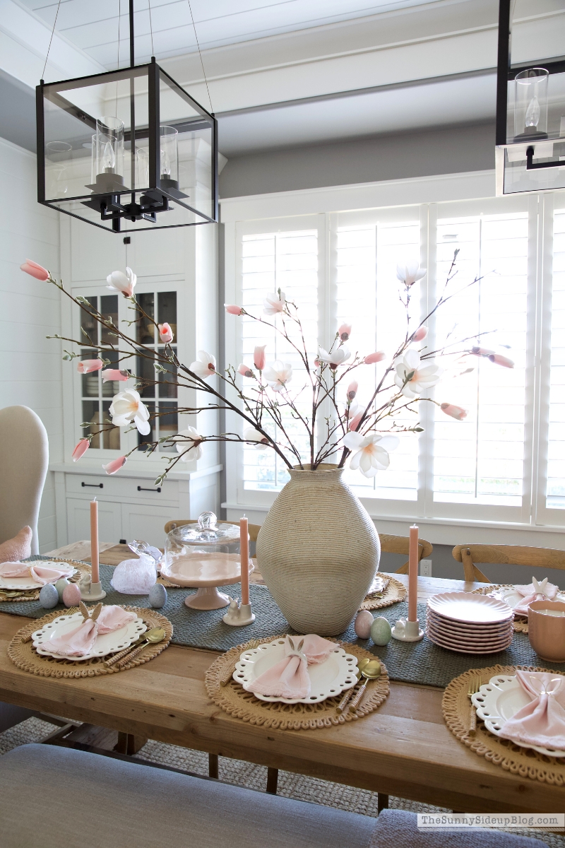 Easter Table (Sunny Lifestyles)