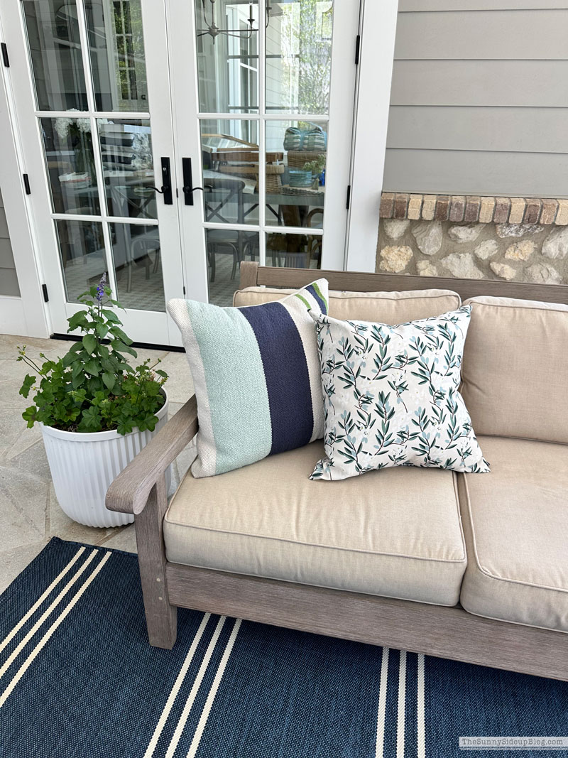 Outdoor Pillows (Sunny Lifestyles)