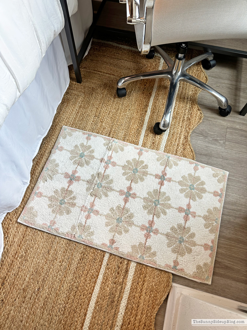 College Apartment Decor (Sunny Side Up)