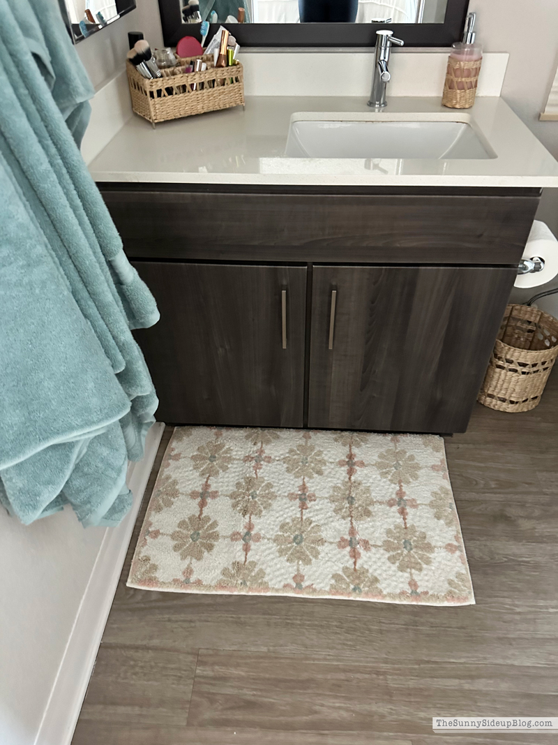 College Apartment Decor (Sunny Side Up)