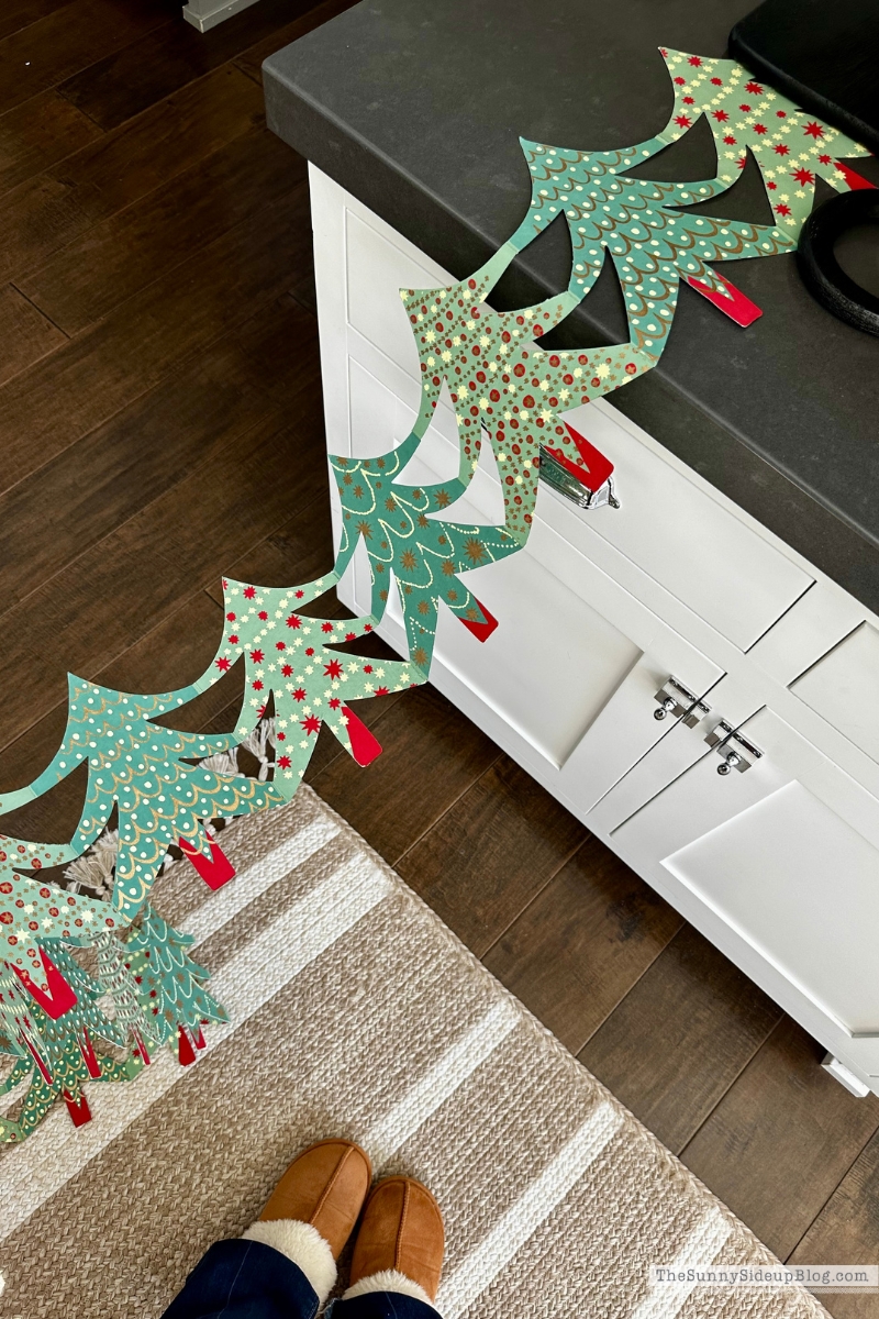 Christmas Decorating (Sunny Side Up)