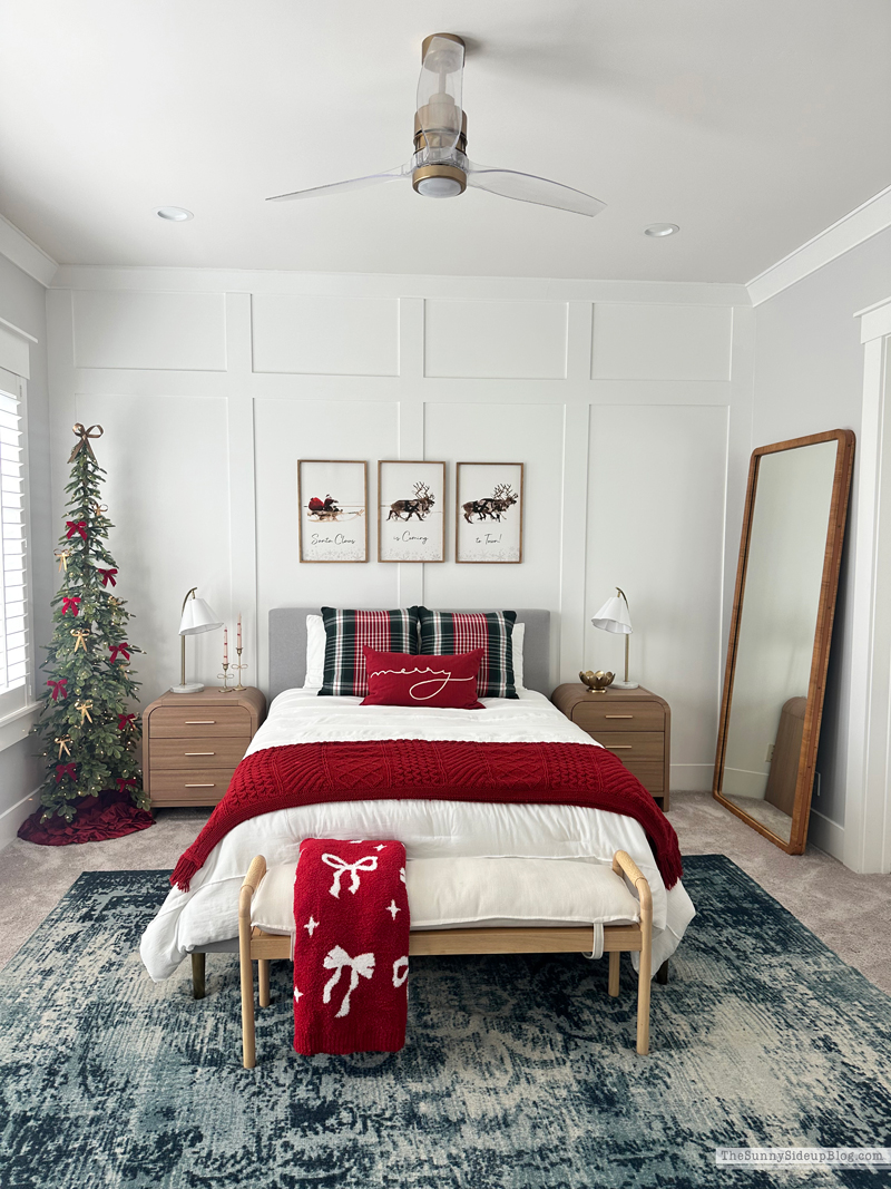 Christmas Bedroom (Sunny Side Up)