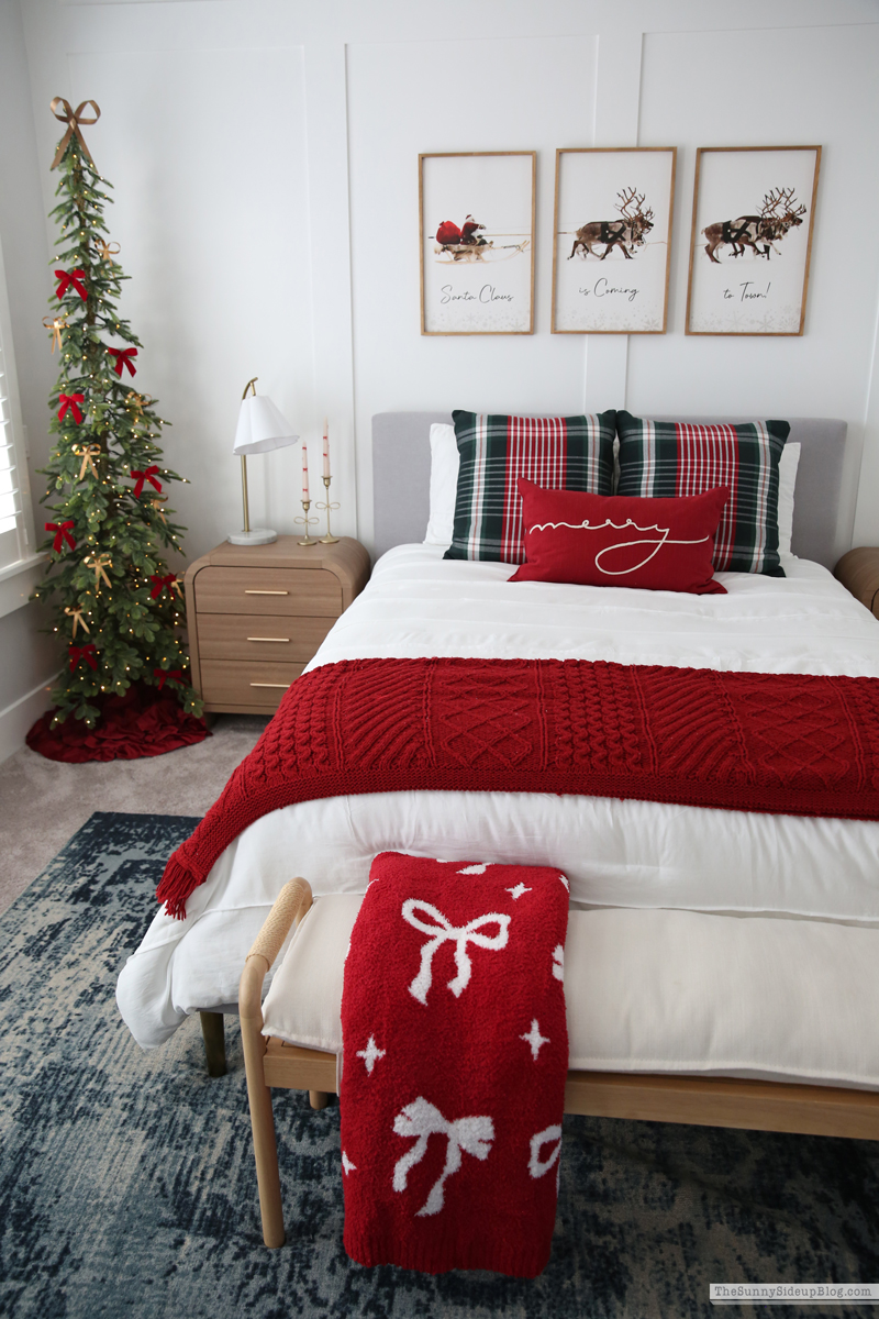 Christmas Bedroom (Sunny Side Up)