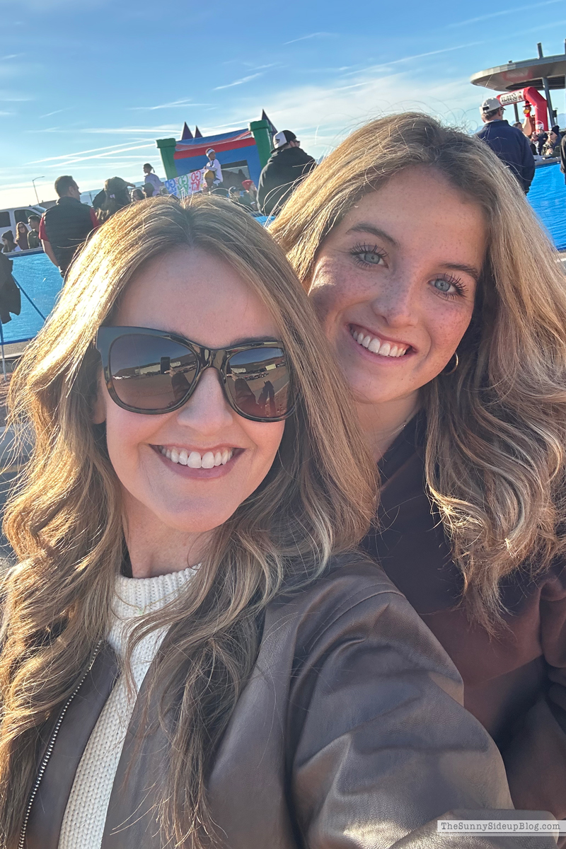 Thanksgiving/Sales (Sunny Side Up)