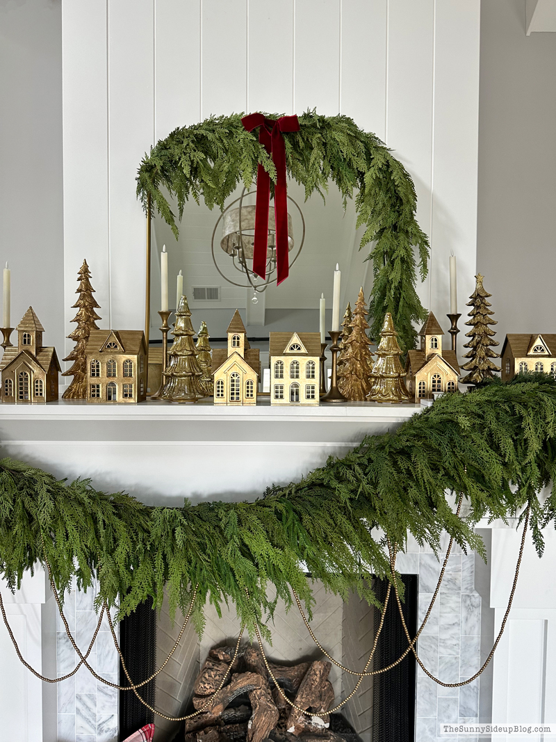 2025 Tree and Mantel! (Sunny Side Up)