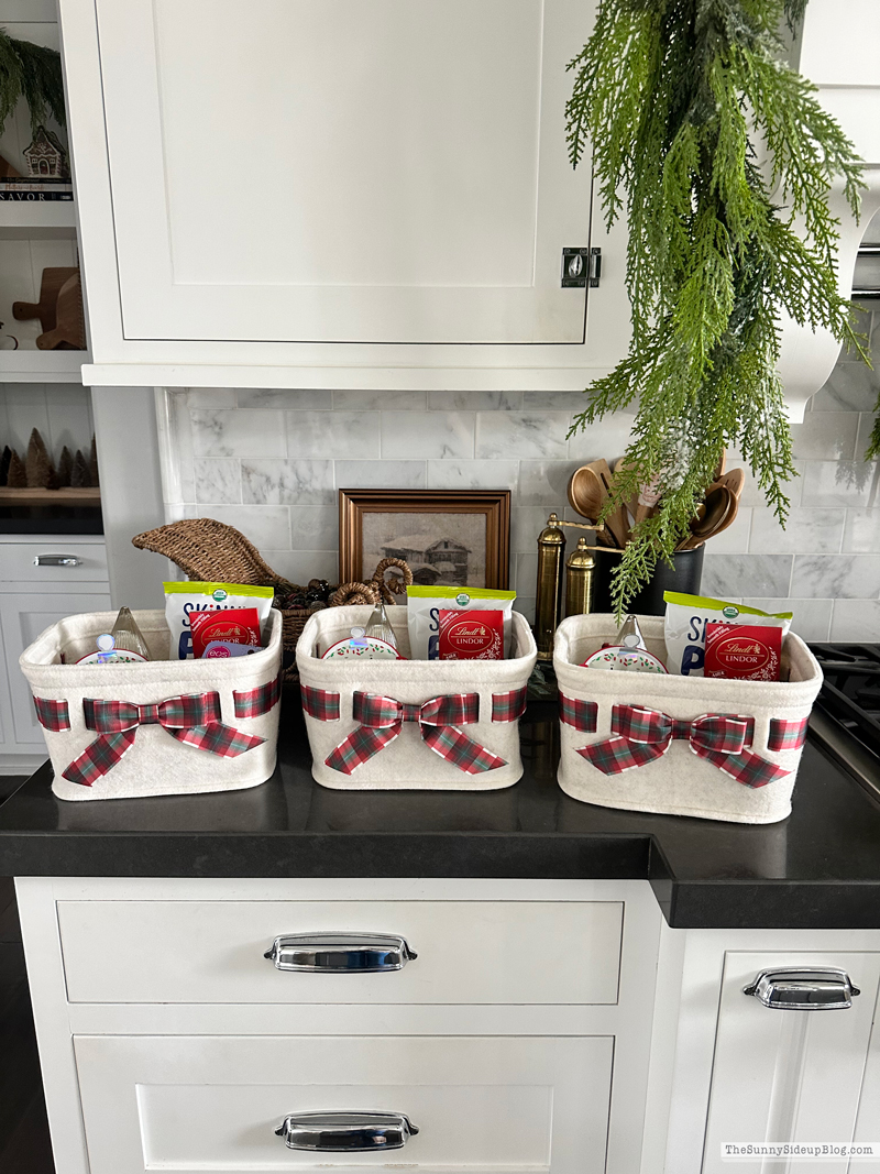 Christmas Decorating Ideas (Saturday 6 - Sunny Side Up)