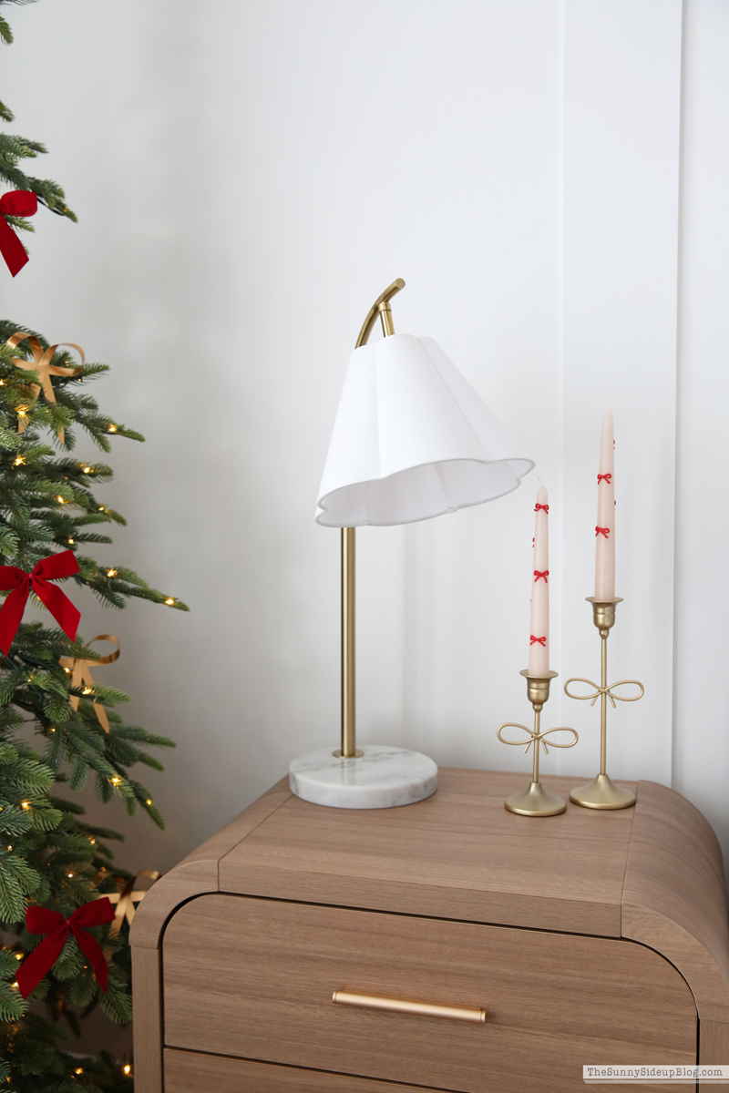 Christmas Bedroom (Sunny Side Up)
