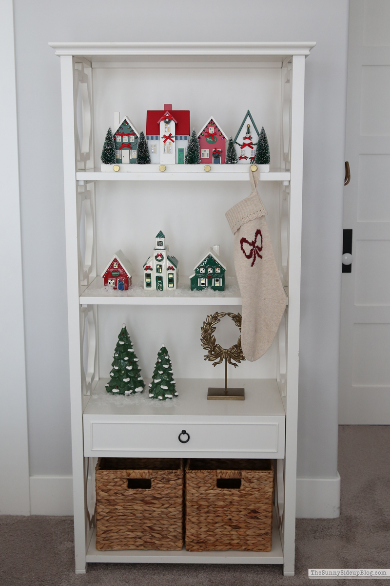 Christmas Bedroom (Sunny Side Up)