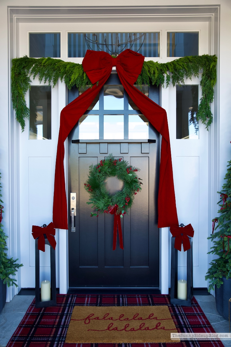 Holiday Bow Porch (Sunny Side Up)