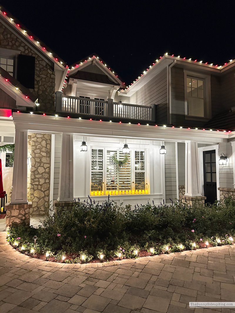 Holiday Bow Porch (Sunny Side Up)