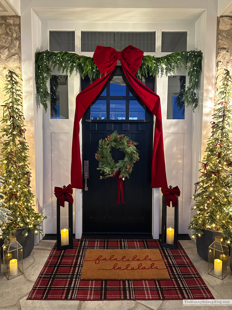 Holiday Bow Porch (Sunny Side Up)